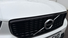 Volvo Xc40 2.0 D4 [190] R DESIGN Pro 5dr AWD Geartronic Diesel Estate